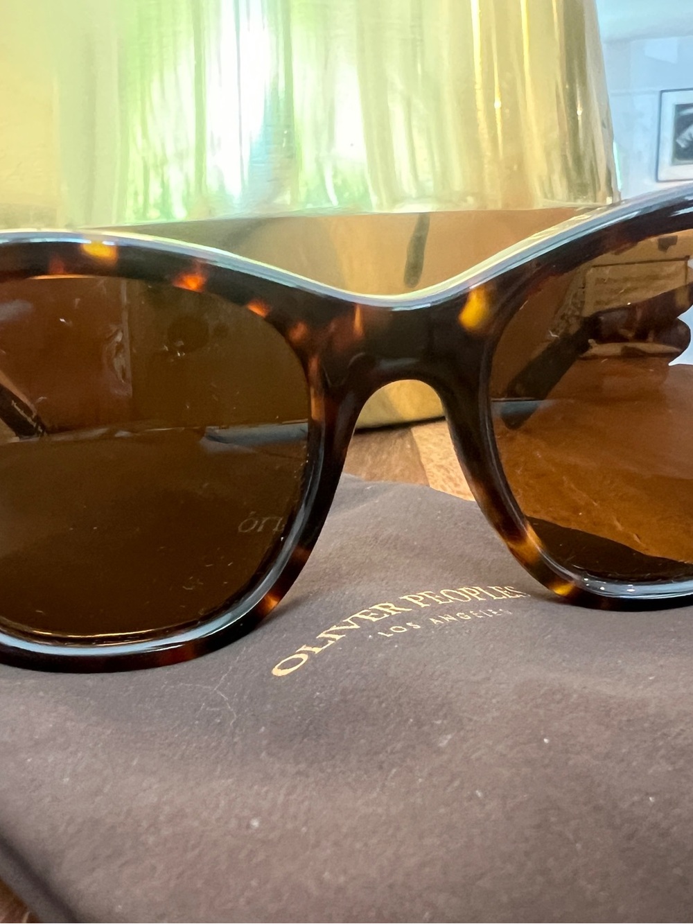 Oliver Peoples Designer Tortoiseshell Eadie Sunglasses with case - Picture 4 of 15